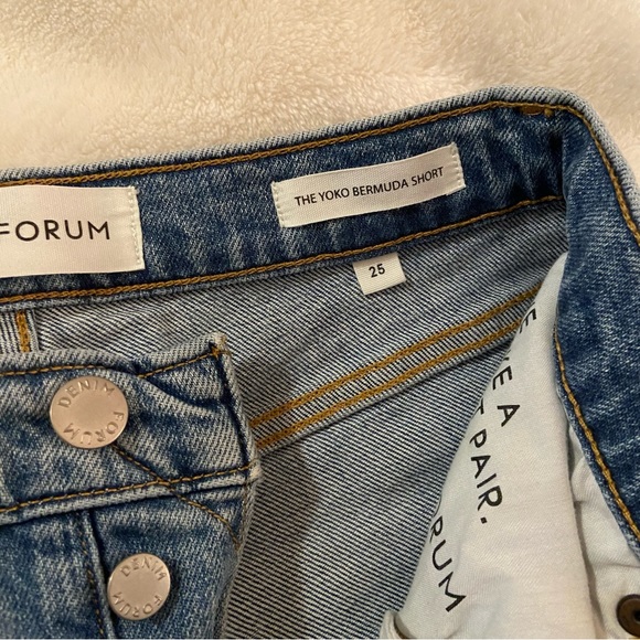 DENIM FORUM SHORTS, Size 25 - Picture 6 of 12